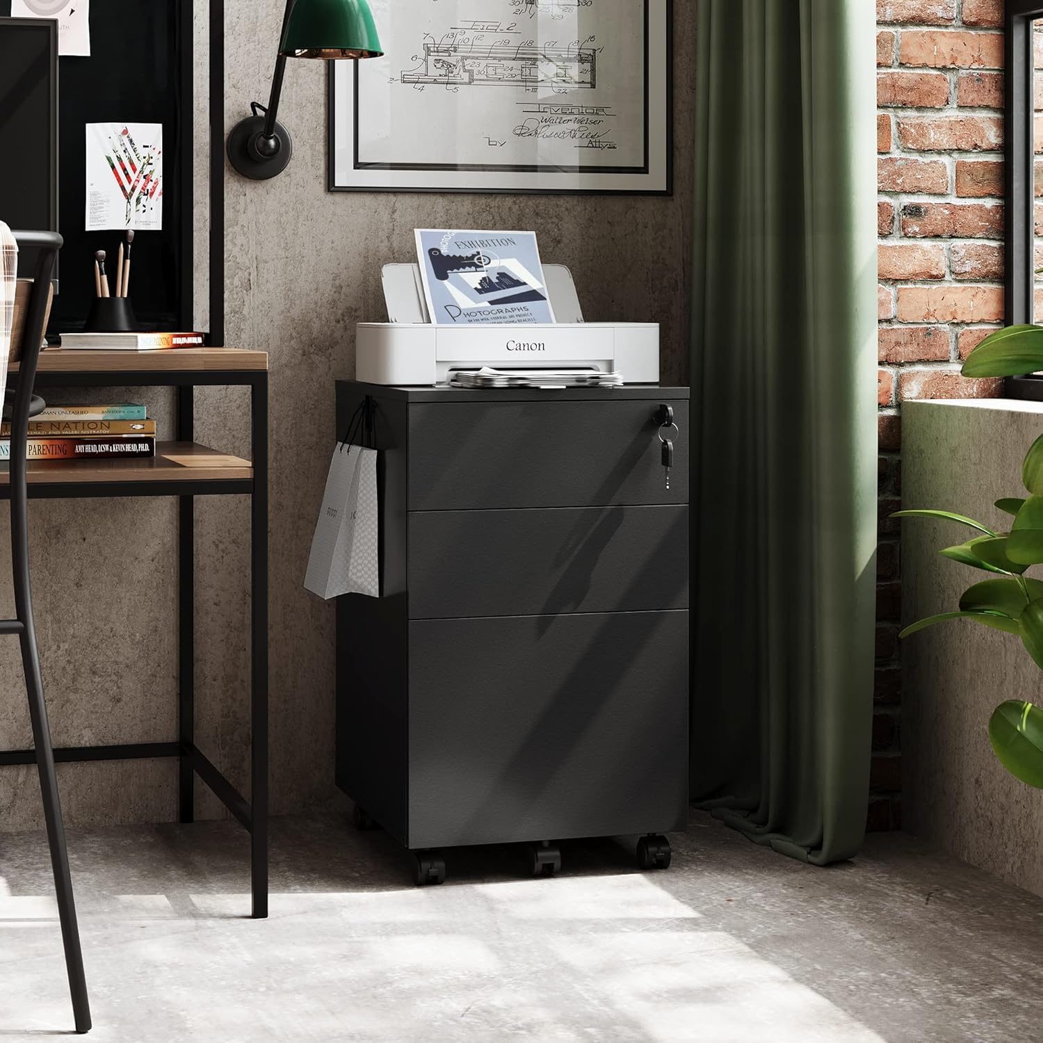Balck 3-drawer small rolling filing cabinet with lock in home office